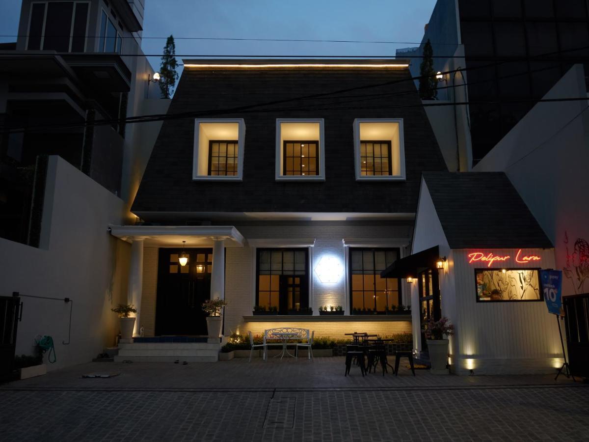 Asrama Mooi House By Ziri Surabaya